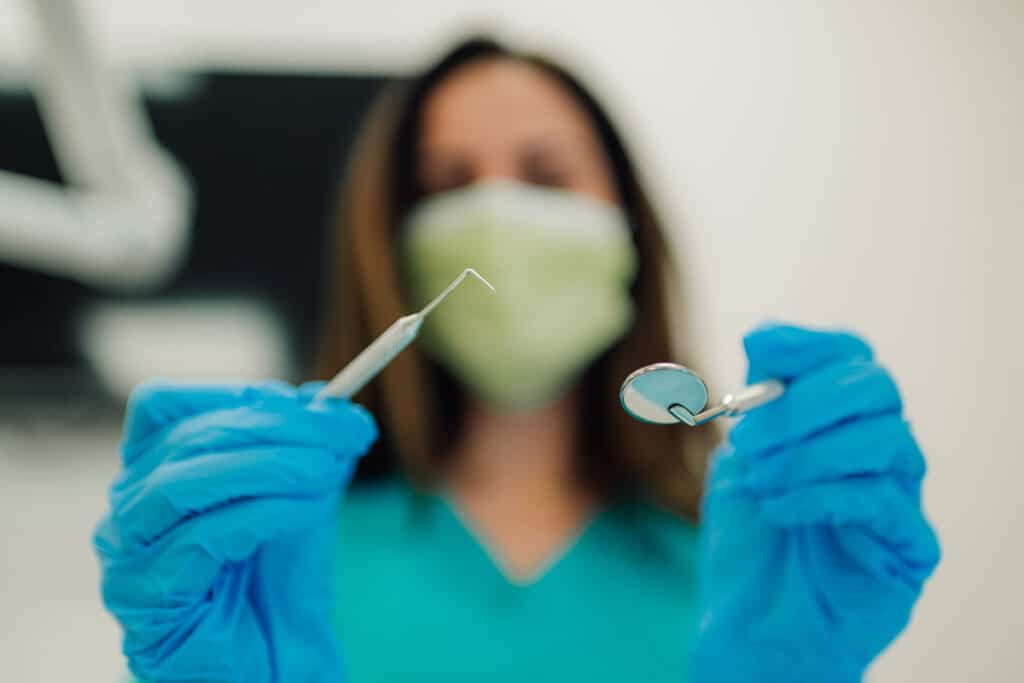 7 Myths About Root Canal Therapy You Shouldn’t Believe